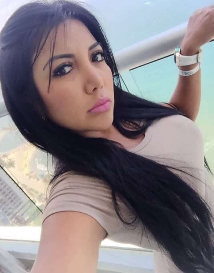https://www.meet-the-right-man.com/wp-content/uploads/2020/03/dating-mexican-woman.jpg